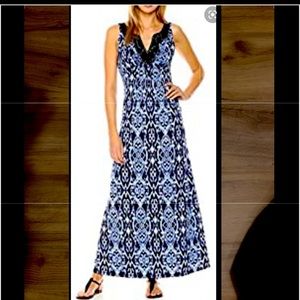 Beautiful maxi dress. See add’l photos for color. NWT